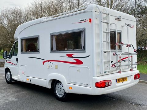 Rapido 741f Motorhome (2003) - Picture 4