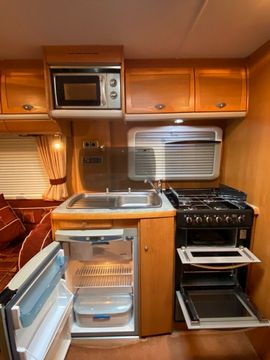 Lunar ROADSTAR 800 Motorhome (2008) - Picture 9