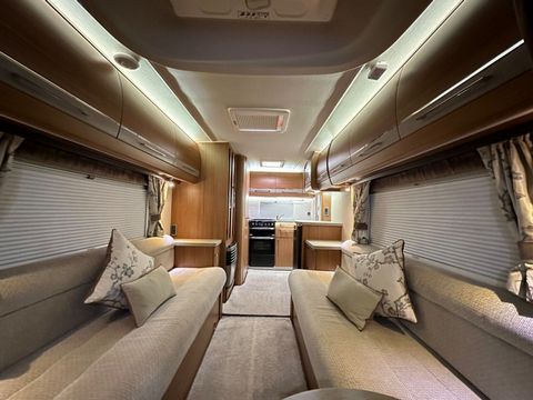 Auto Trail NAVAJO EK Motorhome (2016) - Picture 4