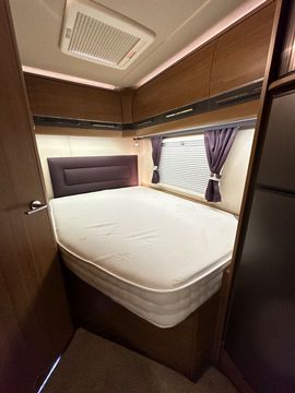 Auto Trail TRACKER FB Motorhome (2013) - Picture 10