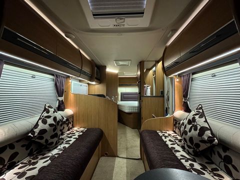 Auto Trail TRACKER FB Motorhome (2013) - Picture 5