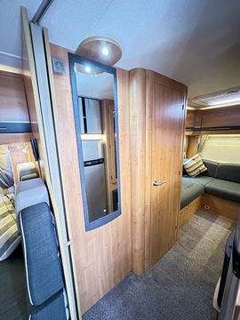 Auto Trail SCOUT Motorhome (2010) - Picture 10