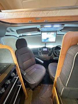 Auto Trail SCOUT Motorhome (2010) - Picture 4