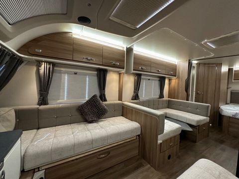 Swift  Touring Caravan - Picture 7