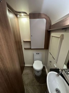 Bailey ADVANCE 76-4 Motorhome (2018) - Picture 12