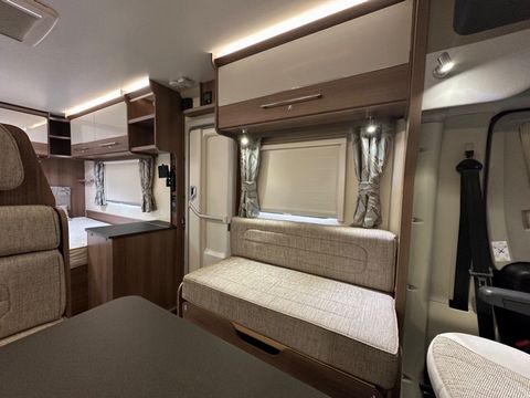 Bailey ADVANCE 76-4 Motorhome (2018) - Picture 6