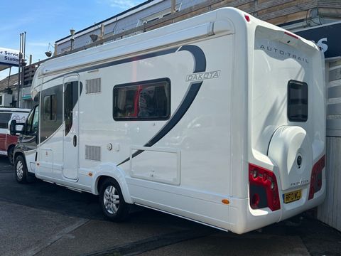 Auto Trail DAKOTA Motorhome (2013) - Picture 2