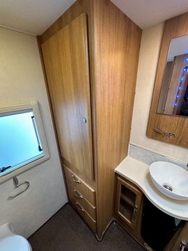 Auto Sleeper WORCESTER Motorhome (2012) - Picture 13