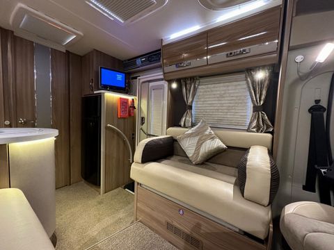 Swift BOLERO 712 SB BLACK EDITION Motorhome (2015) - Picture 7