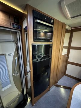 Rapido 992m Motorhome (2011) - Picture 11