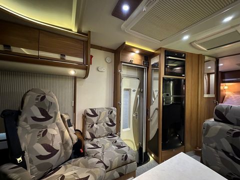 Rapido 992m Motorhome (2011) - Picture 7