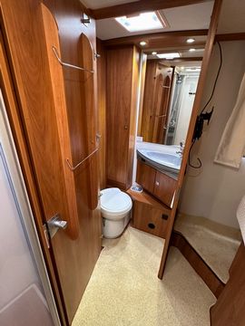 Dethleffs TREND i6757 DBM Motorhome (2017) - Picture 12