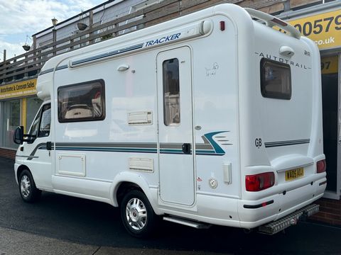 Auto Trail TRACKER EK SE Motorhome (2005) - Picture 2