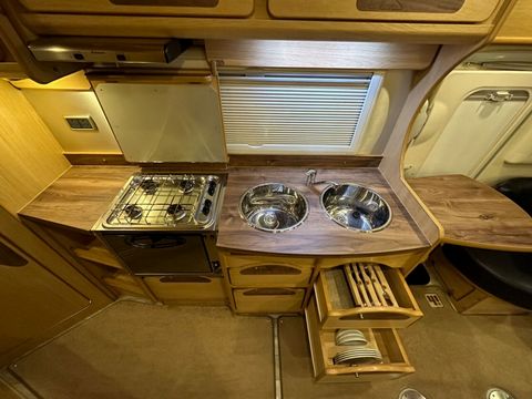 IH IH J500 Motorhome (2010) - Picture 10