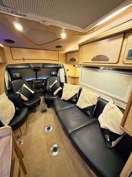 IH IH J500 Motorhome (2010) - Picture 7