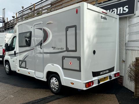 Elddis ACCORDO 105 Motorhome (2015) - Picture 2