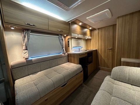 Elddis ACCORDO 105 Motorhome (2015) - Picture 7