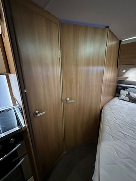 Swift BOLERO 684 FB Motorhome (2012) - Picture 11