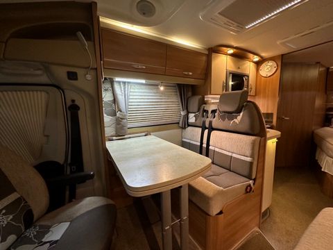 Swift BOLERO 684 FB Motorhome (2012) - Picture 7