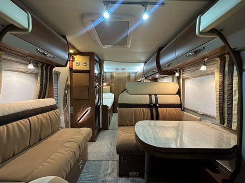 BURSTNER NEXXO T720 Motorhome (2014) - Picture 5