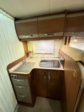 BURSTNER NEXXO T720 Motorhome (2014) - Picture 8