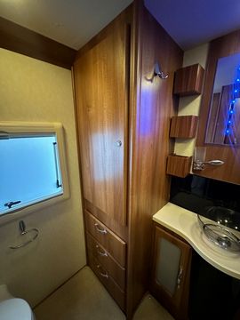 Auto Sleeper COTWOLD Motorhome (2010) - Picture 11