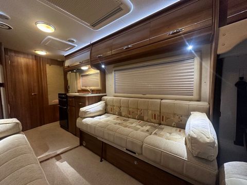 Auto Sleeper COTWOLD Motorhome (2010) - Picture 6