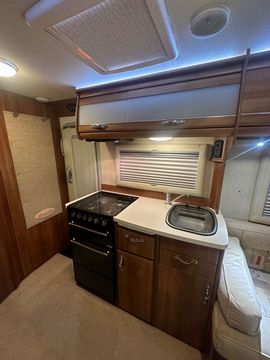 Auto Sleeper COTWOLD Motorhome (2010) - Picture 8