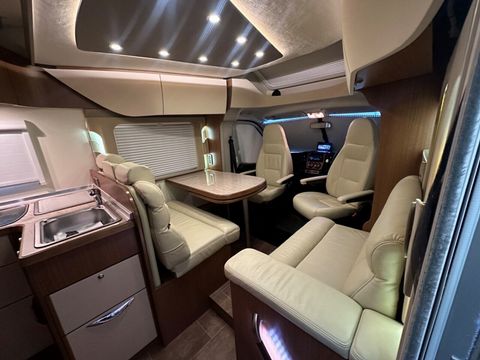 Bürstner IXEO PLUS IT 724 Motorhome (2012) - Picture 4