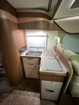 Bürstner IXEO PLUS IT 724 Motorhome (2012) - Picture 9