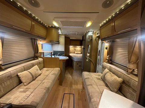 Bessacarr E560 Motorhome (2008) - Picture 5