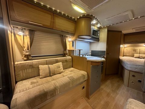 Bessacarr E560 Motorhome (2008) - Picture 7