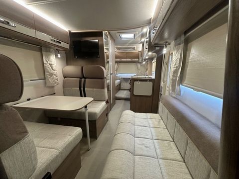 Compass AVENTGARDE 196 Motorhome (2021) - Picture 5