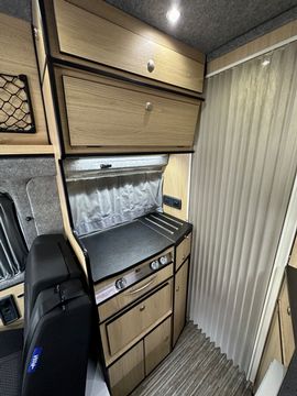 Danbury ROYALE Campervan (2019) - Picture 8