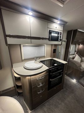 Elddis MAJESTIC 250 Motorhome (2021) - Picture 12