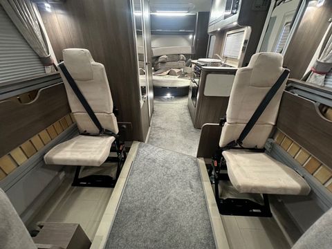 Elddis MAJESTIC 250 Motorhome (2021) - Picture 8