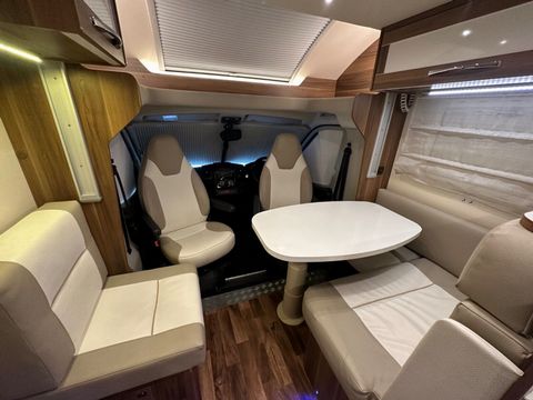 Roller Team T-LINE 740 Motorhome (2018) - Picture 7