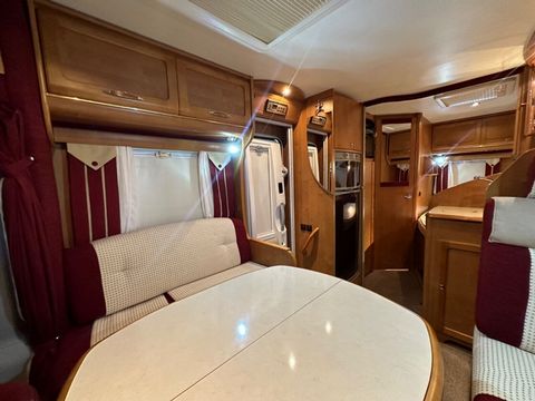 Rapido 7086F Motorhome (2008) - Picture 7