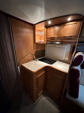 Rapido 7086F Motorhome (2008) - Picture 8