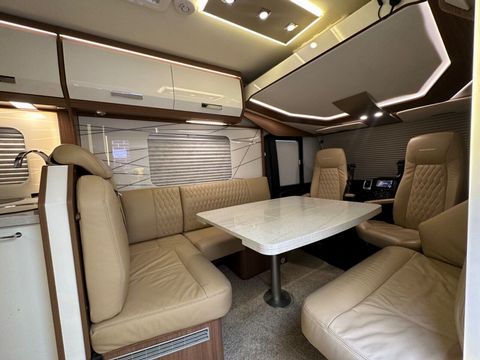 BURSTNER ELEGANGE I920G Motorhome (2017) - Picture 4