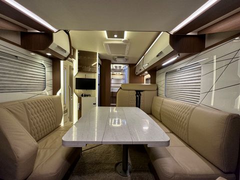 BURSTNER ELEGANGE I920G Motorhome (2017) - Picture 5