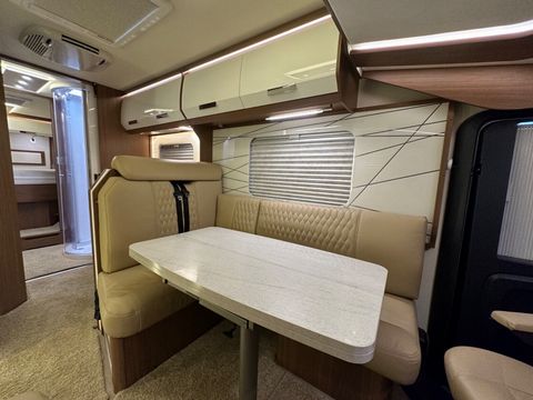 BURSTNER ELEGANGE I920G Motorhome (2017) - Picture 6