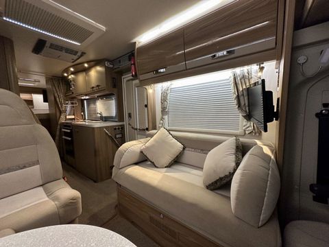 Swift Kon-tiki 679 Motorhome (2017) - Picture 6