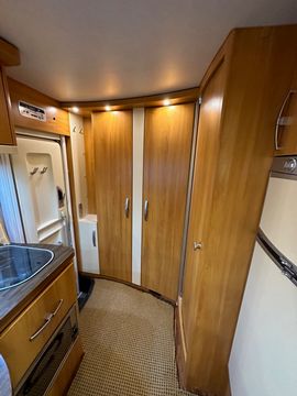 Hymer B508 CL Motorhome (2008) - Picture 9