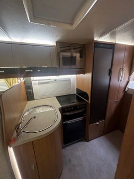 Auto Trail COMANCHE 632 Motorhome (2017) - Picture 8