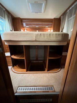 Dethleffs GLOBETROTTER XL-I7850 Motorhome (2011) - Picture 14