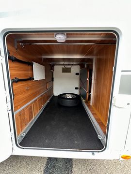 Dethleffs GLOBETROTTER XL-I7850 Motorhome (2011) - Picture 17