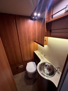 Rapido 600FF Motorhome (2014) - Picture 12