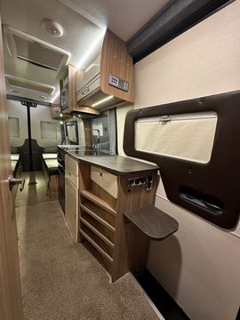 Lunar LAND STAR RL Motorhome (2016) - Picture 5