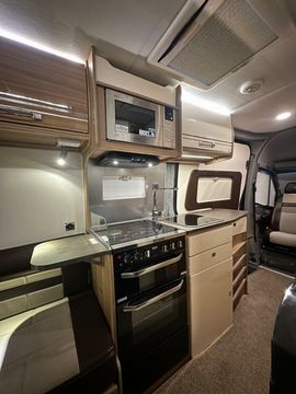 Lunar LAND STAR RL Motorhome (2016) - Picture 6